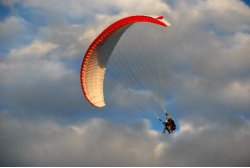 Simon Kammerlander beim Doppelsitzerflug